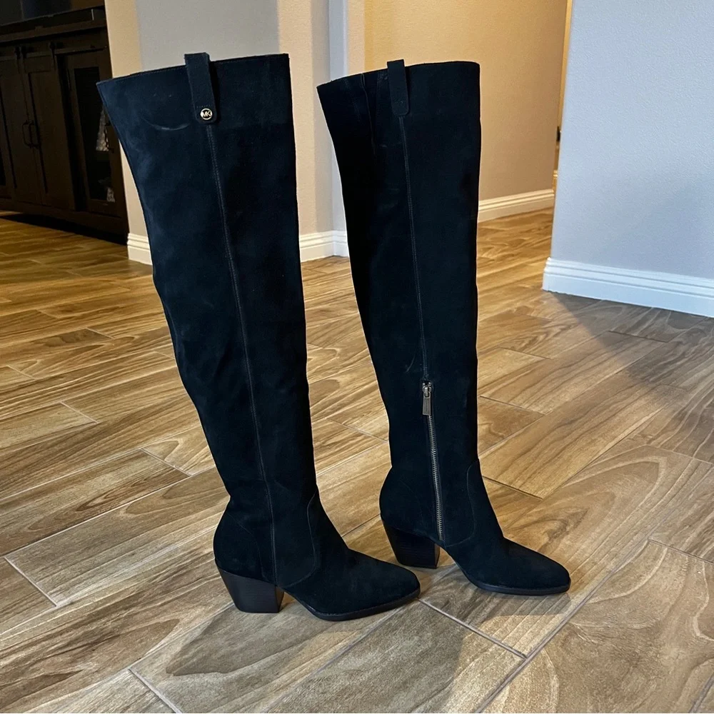 MICHAEL MICHAEL KORS NWOB Harlow suede knee high boots SIZE 5.5